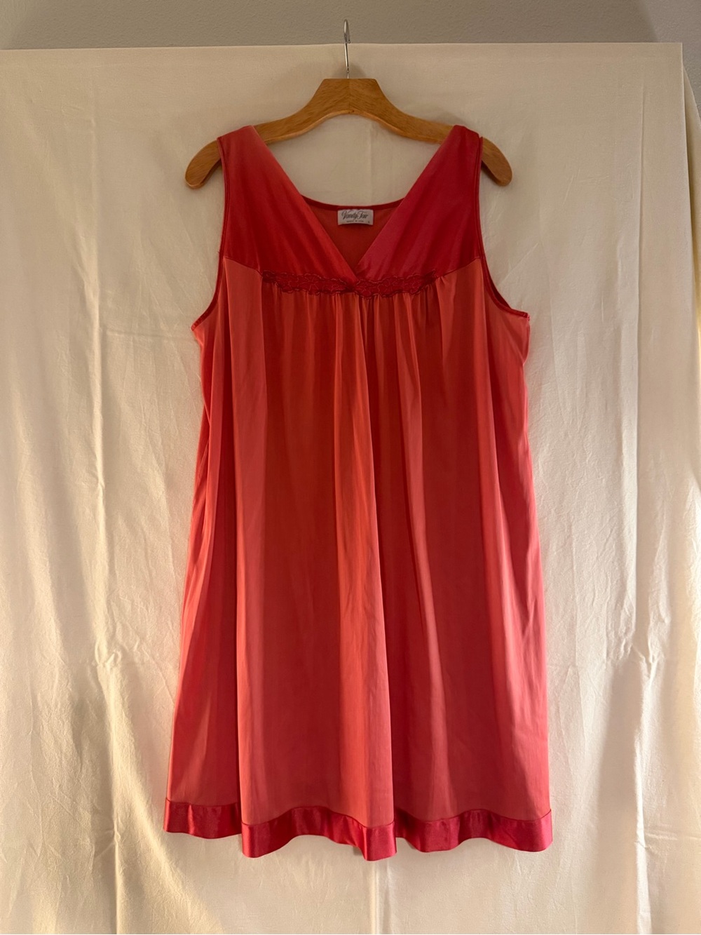 Vintage Vanity Fair Coral & Deep Coral V‑Neck Sleep Chemise